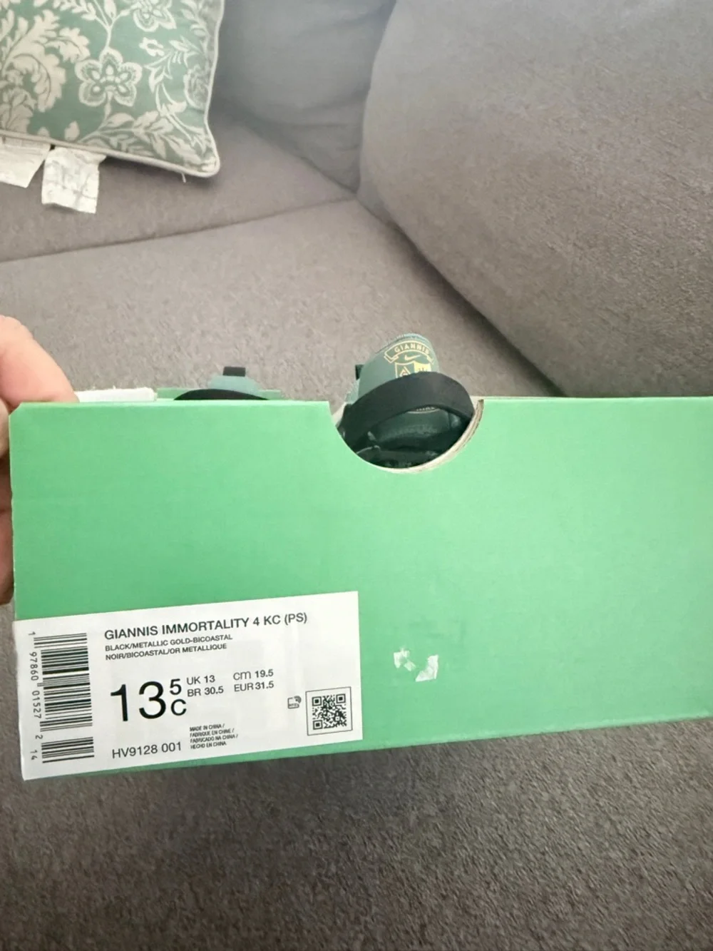 Nike Kids Sneakers in Teal and Black